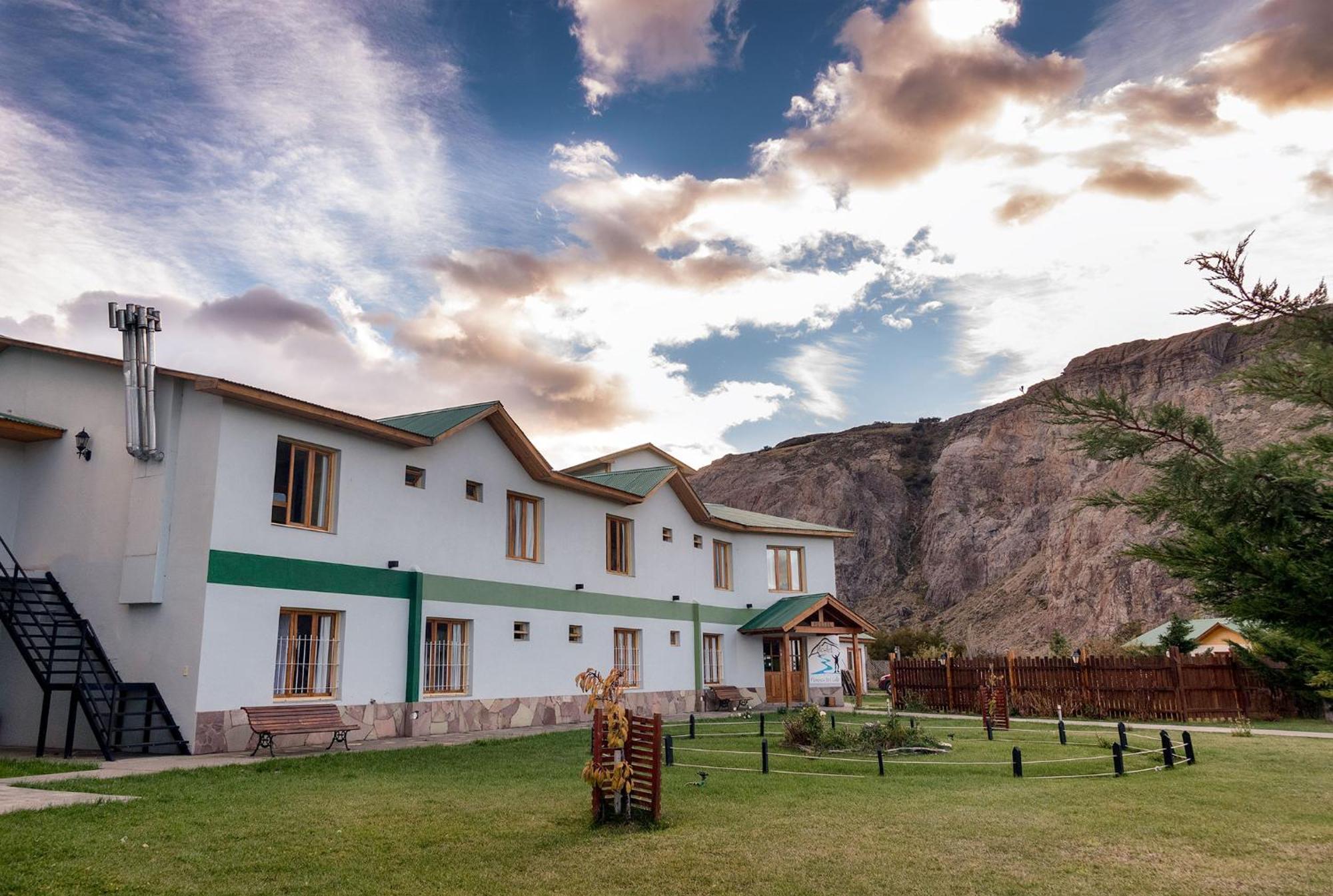 Hostel Pioneros Del Valle El Chalten Exteriér fotografie